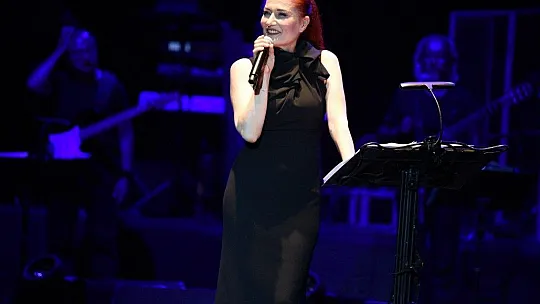 Tarihi mekanda Candan Erçetin rüzgarı