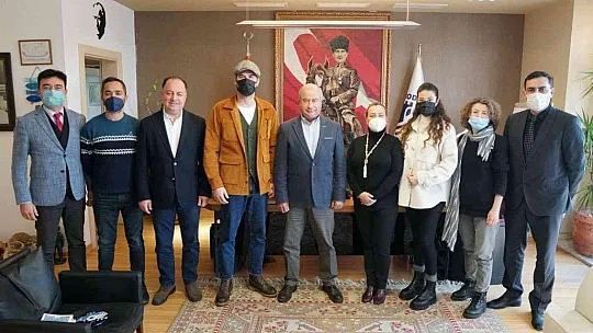 Tatlıtuğ çiftinden Bodrum'da anlamlı destek