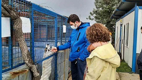 Tatlıtuğ çiftinden Bodrum'da anlamlı destek