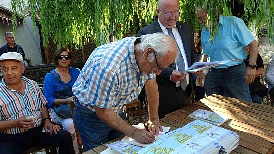 Tazeleme Üniversitesi kitabı okuruyla buluştu