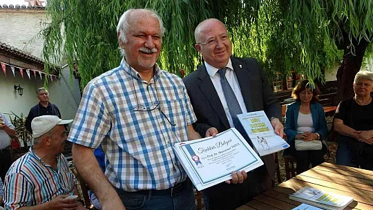 Tazeleme Üniversitesi kitabı okuruyla buluştu