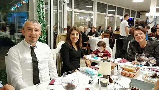 Tazelenme Üniversitesi Öğrencileri Yemekte Buluştu 