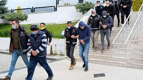 Tefeci operasyonuna 6 tutuklama