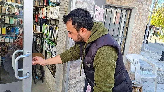 TELEFONCUDAN 120 BİN LİRALIK SOYGUN