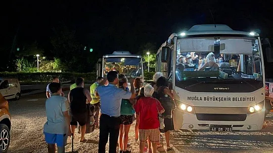 Termik santral çevresindeki yerleşim yerlerinde yaşayanlar kara ve deniz yolu ile tahliye edildi