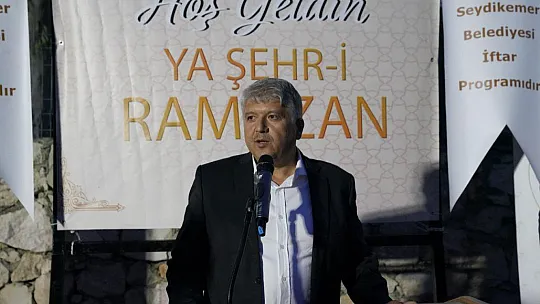 BAŞKAN AKDENİZLİ, İFTAR PROGRAMINDA GÖNÜLLERE DOKUNDU
