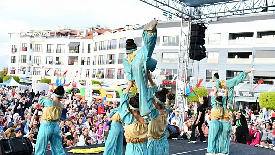 23 Nisan Fethiye'de coşkuyla kutlandı