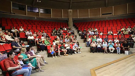 Yarışmaya Özel Sergi Açılışı İle Ödüller Sahiplerini Buldu