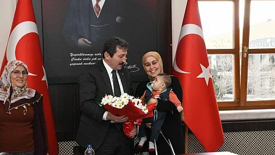 ŞEHİT AİLELERİ VE GAZİLER VALİ ORHAN TAVLI'YI ZİYARET ETTİ