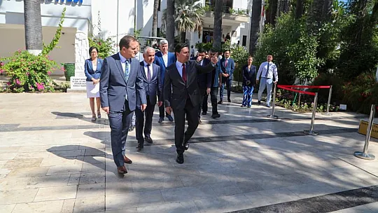 Vali Akbıyık'tan Başkan Aras'a iade-i ziyaret