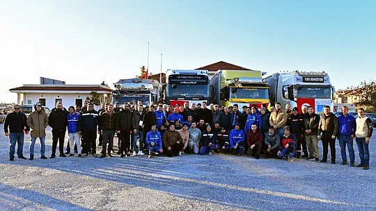 FETHİYE BELEDİYESİ'NİN YARDIM TIRLARI YOLA ÇIKTI