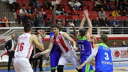 Lokman Hekim Fethiye Belediyespor, zirveyi bırakmıyor 60-69