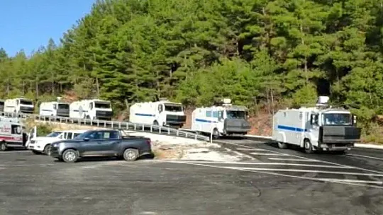 TOMA'ların alev nöbeti sabaha kadar sürdü