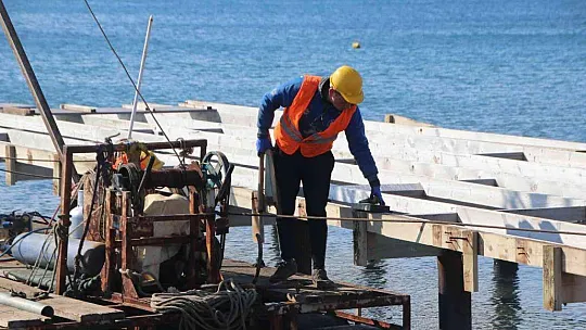Toplamda 61 iskele yıkıldı