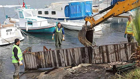 Toplamda 61 iskele yıkıldı