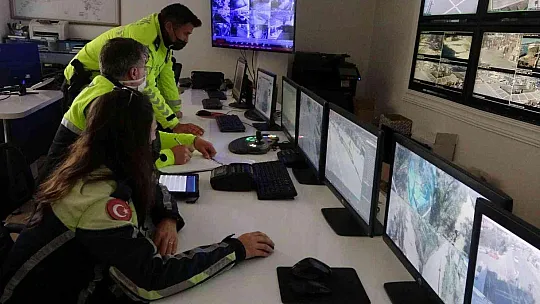 Trafik denetimleri kameralardan yapılıyor