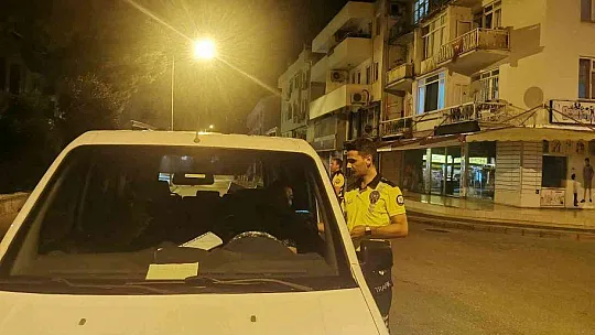 Trafik denetimlerine takılan alkollü sürücüler ceza yemekten kurtulamadı