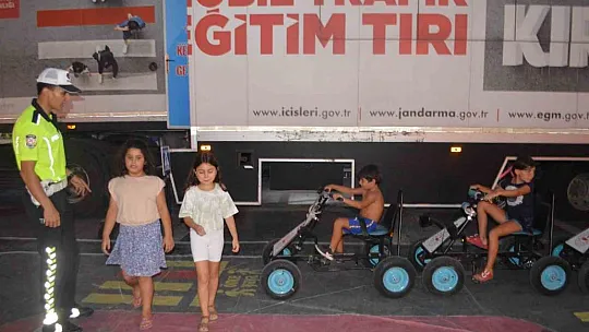 Trafik eğitim tırı Marmaris'te