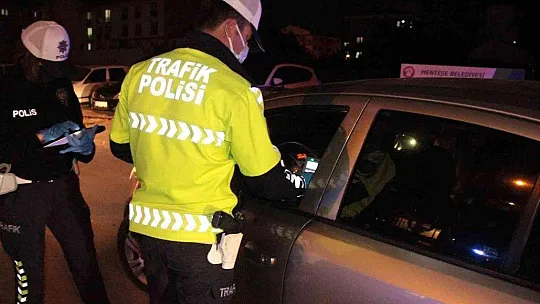 Trafik ekiplerinden alkol uygulaması