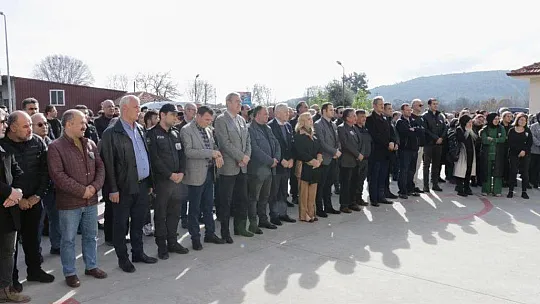TRAFİK KAZASINDA ÖLEN OKUL MÜDÜRÜ İÇİN TÖREN DÜZENLENDİ