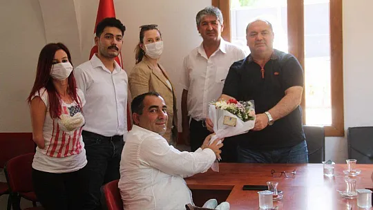 Demir, 'Engelliler siyasetin içerisinde yer almalıdır'