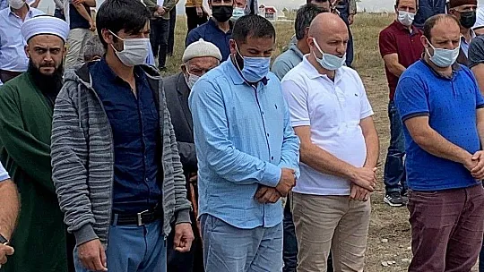 Tur teknesinin batmasıyla yaşamını yitiren çocuk Yozgat'ta toprağa verildi