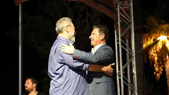 TURGUTREİS'TE DÜNYA BARIŞ GÜNÜ KONSERİ