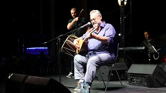 TURGUTREİS'TE DÜNYA BARIŞ GÜNÜ KONSERİ