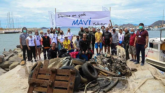 Turgutreis'te sahil ve deniz dibi temizliği
