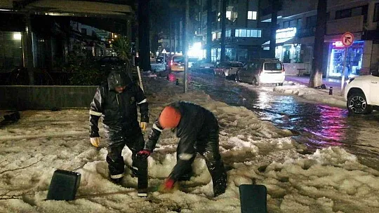 Turizm bölgesi Marmaris'te yangın ve sel sonrası dolu kabusu