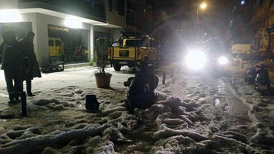 Turizm bölgesi Marmaris'te yangın ve sel sonrası dolu kabusu