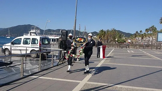 Türk Polis Teşkilatı'nın 176. kuruluş yıl dönümünde Marmaris'te Atatürk anıtına çelenk sunuldu