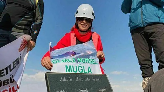 Türk ve Azerbaycanlı dağcılar Hocalı şehitlerini andı