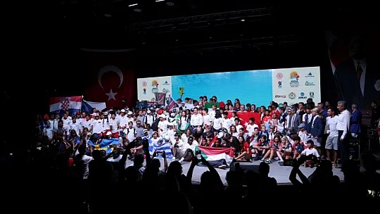 Türkiye'ye optimist sınıfında ilk altın madalyayı kazandırdı