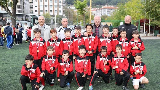 U-12 Futbol Şenliğinin Şampiyonu Muğlaspor oldu