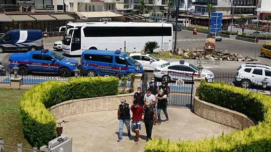 Üç ilde bombalı eylemlere karışan terör örgütü üyesi Marmaris'te yakalandı