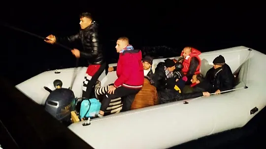 Üç olayda 37 düzensiz göçmen kurtarıldı