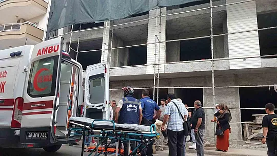 Üçüncü kattan düşen işçi ağır yaralandı