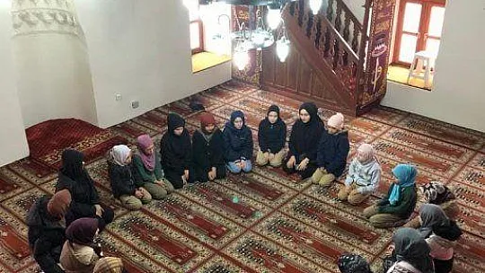 Ula'da camii öğrenci buluşması gerçekleştirildi