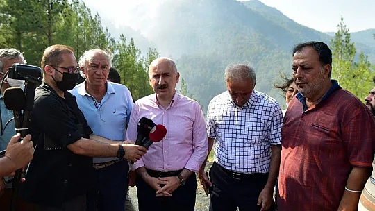 Ulaştırma Bakanı Karaismailoğlu: 'En kısa sürede afetin izlerini ortadan kaldıracağız'