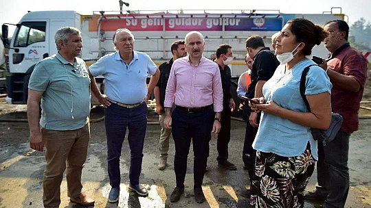 Ulaştırma Bakanı Karaismailoğlu: 'En kısa sürede afetin izlerini ortadan kaldıracağız'