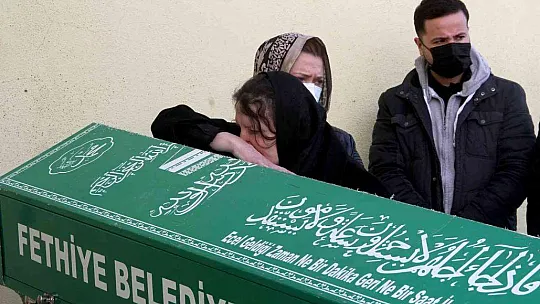 Ünlü ekolojik yaşam uzmanı Erkan Şamcı, Fethiye'de toprağa verildi