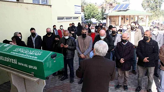 Ünlü ekolojik yaşam uzmanı Erkan Şamcı, Fethiye'de toprağa verildi