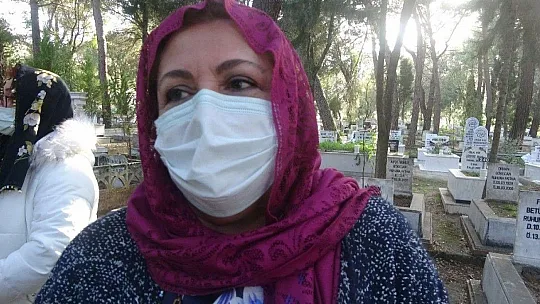 Ünlü sanatçı Altan Karındaş düzenlenen törenle toprağa verildi