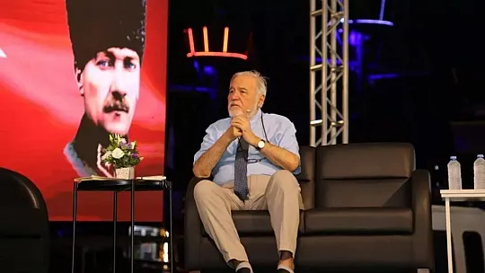 Yazar Ortaylı: 'Hayatınızı diziler değil, kitaplar doldursun'