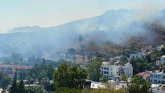 Ünlü tatil beldesi duman altında kaldı
