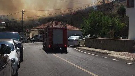 Ünlü tatil beldesi duman altında kaldı