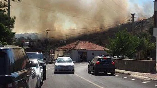 Ünlü tatil beldesi duman altında kaldı