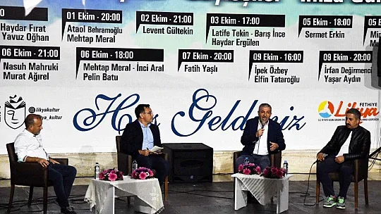 Ünlü Yazarlar, 'Türkiye'de Basın ve Politik Yüzü' söyleşisinde buluştu