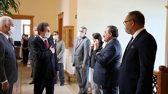 Vali Orhan Tavlı'dan Başkan Gürün'e ziyaret